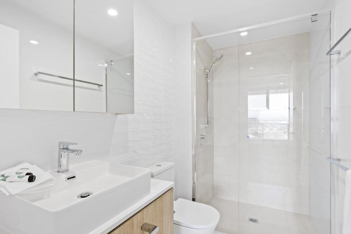 Waterfront Escape At Essentia Apartment Gold Coast