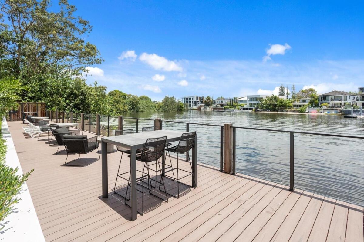 Waterfront Escape At Essentia Apartment