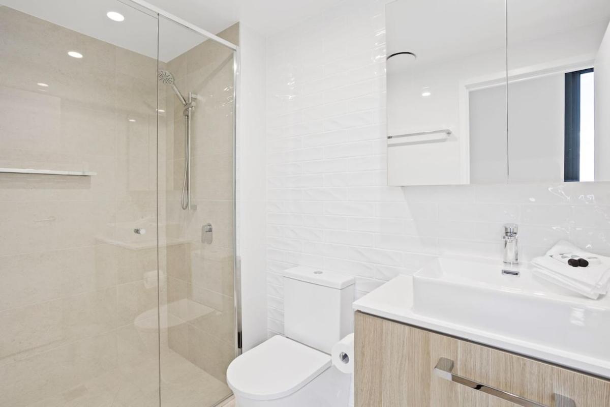 Apartment Waterfront Escape At Essentia Gold Coast
